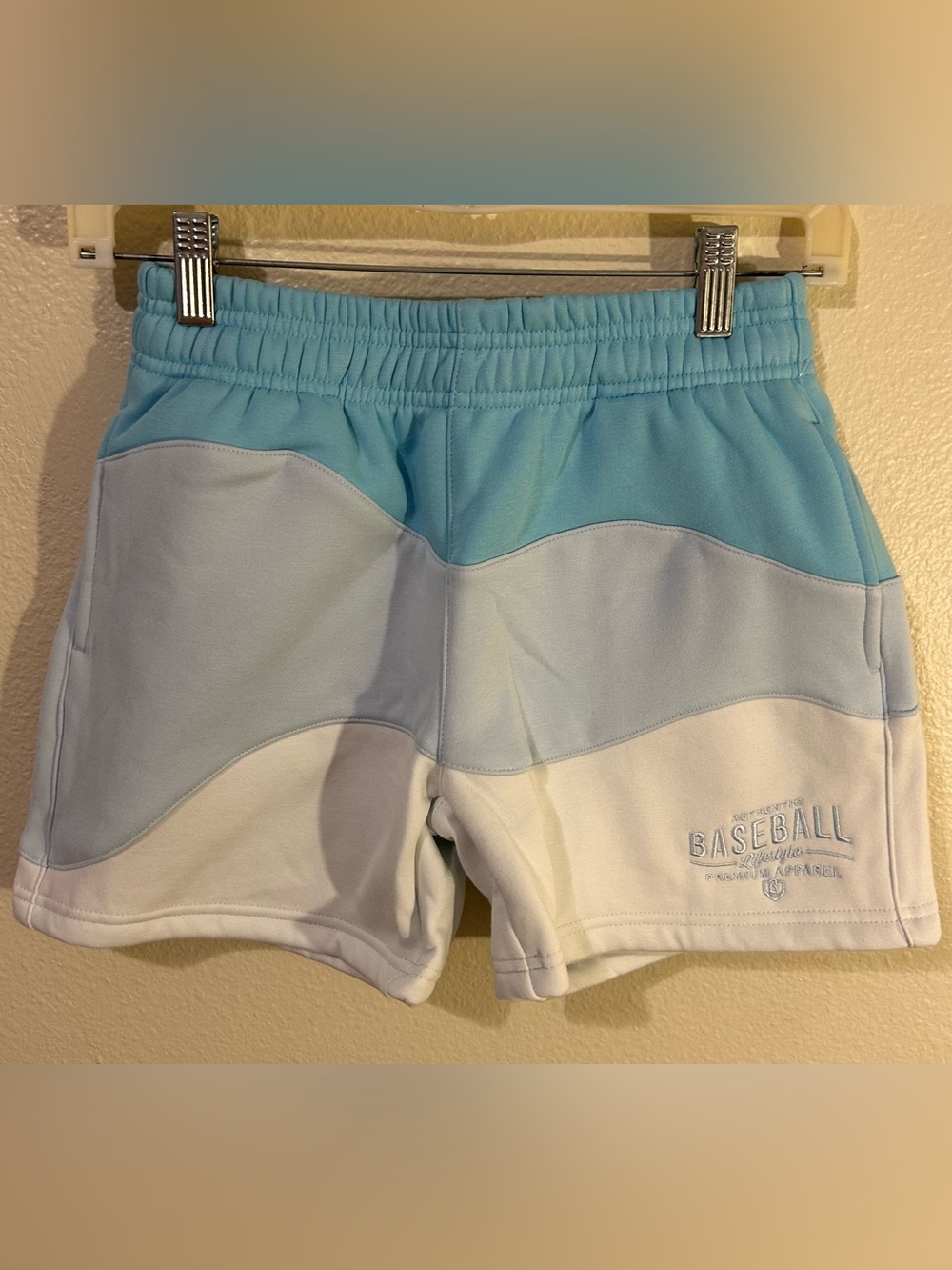 Baseball Lifestyle 101 - Wave Youth Sweatshorts - Size Medium NEW WITH TAGS